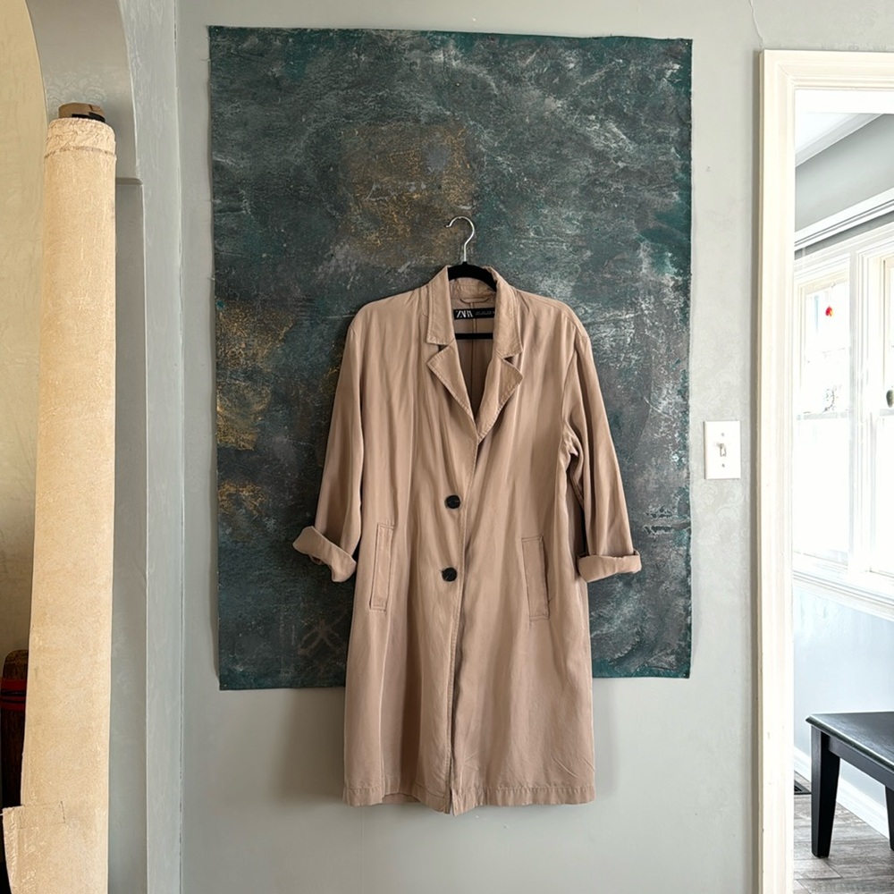 Lightweight Zara trench